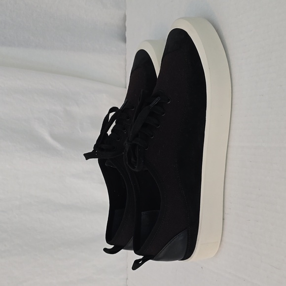 Vince GRADY  LOW TOP  black and white sneakers sz US 8 EI 38 - Picture 3 of 11